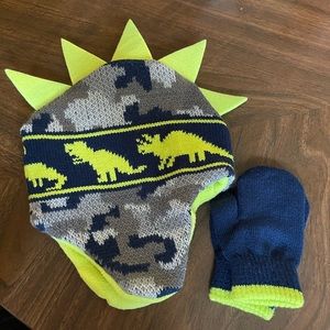 Toddler boy’s Dino hat and mittens